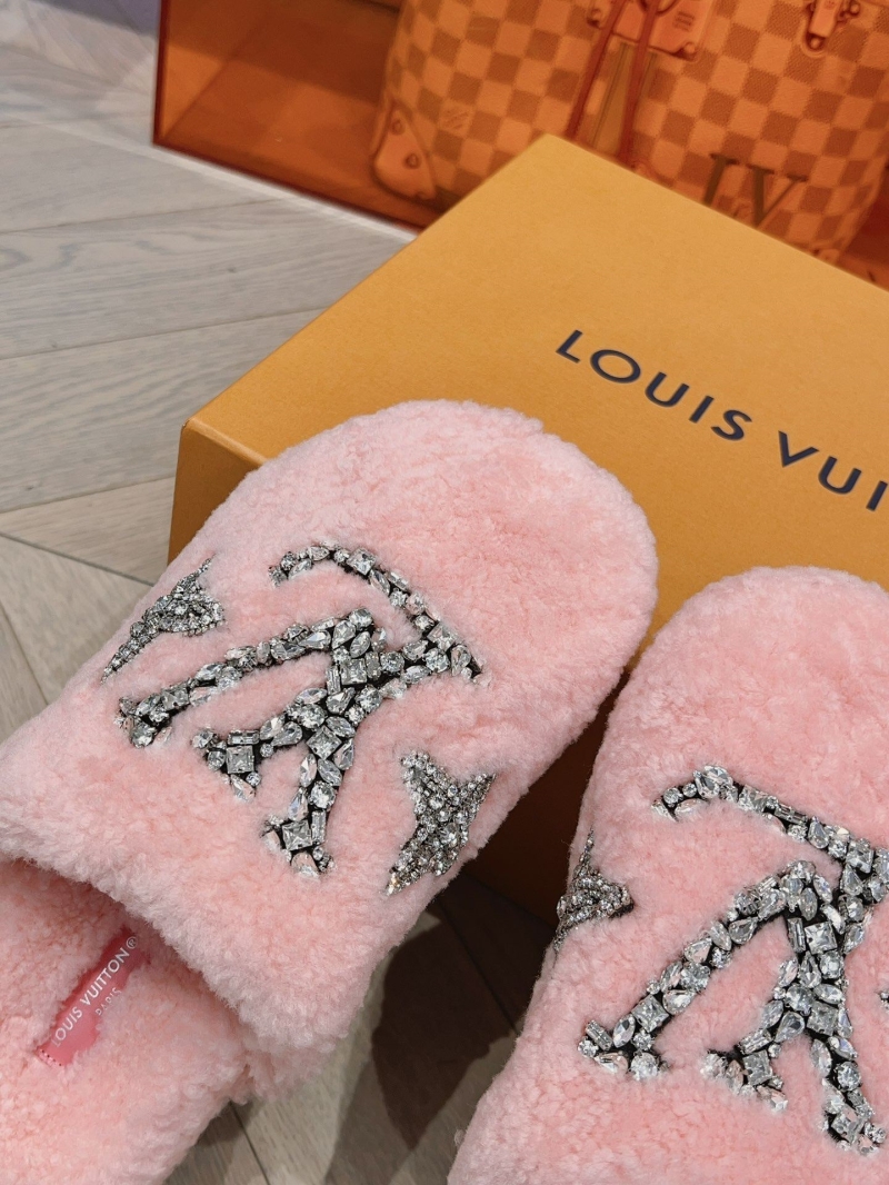 Louis Vuitton Slippers